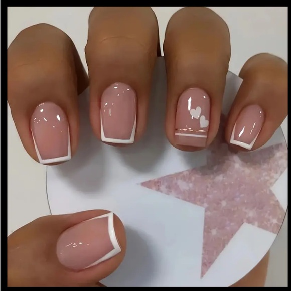 NWOT~ Full cover press on nails, set of 24 count. Includes nail glue - Picture 9 of 9